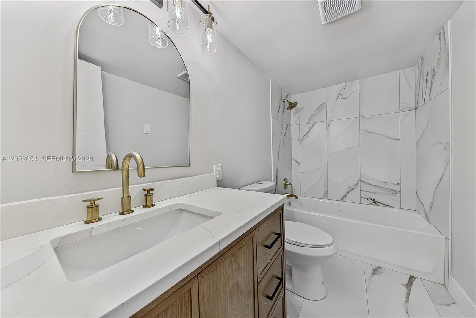 155 Isle Of Venice Drive 602 Property Photo 20