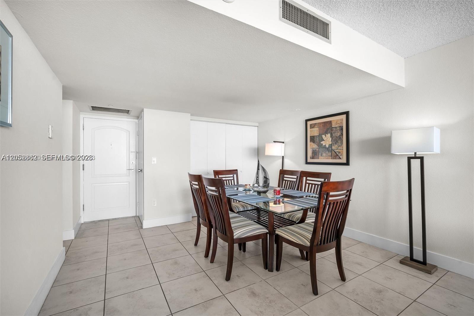 3625 N Country Club Drive Ph2 Property Photo 11