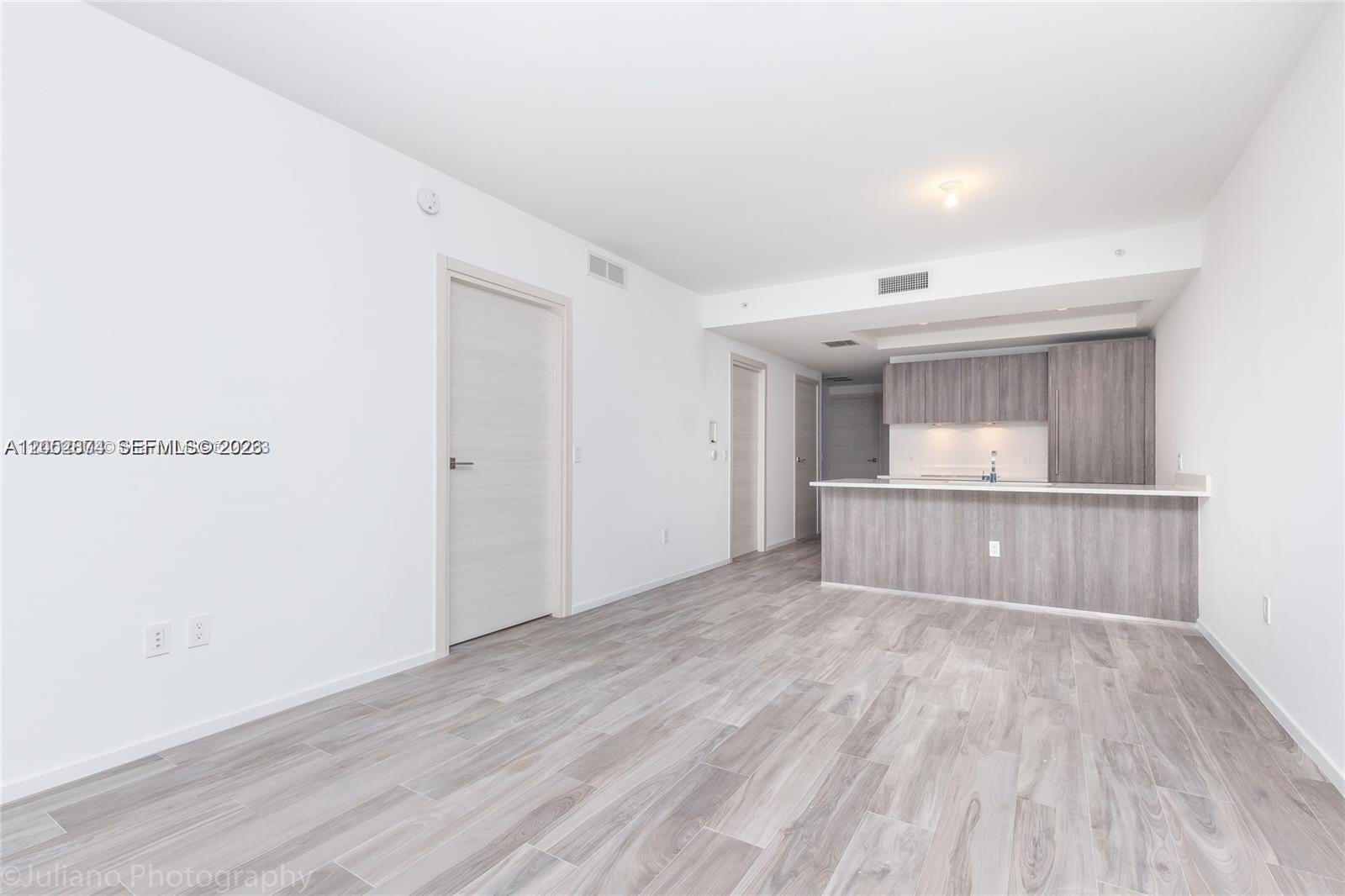 801 S Miami Avenue 3006 Property Photo 1