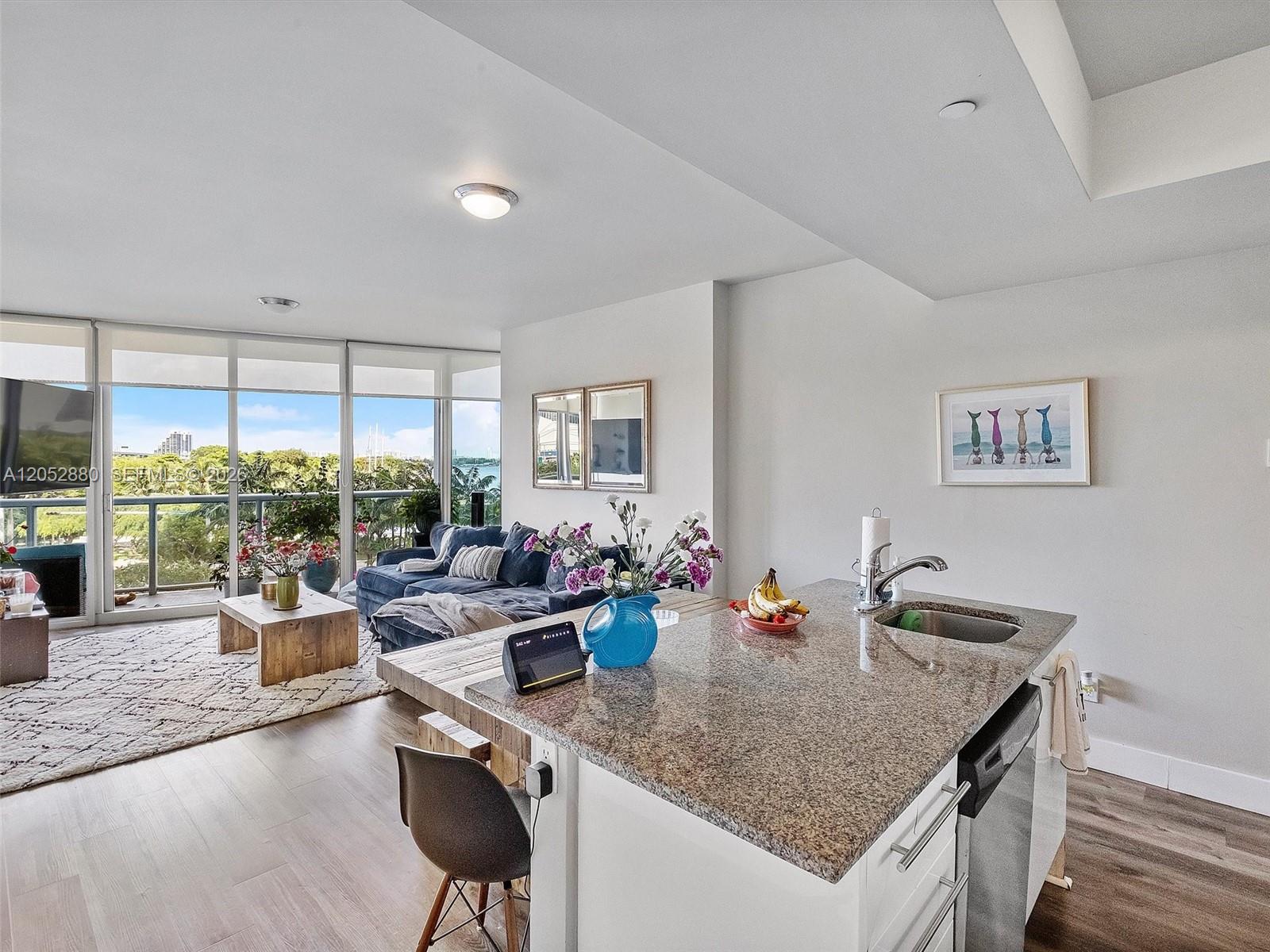 888 Biscayne Boulevard 309 Property Photo 2