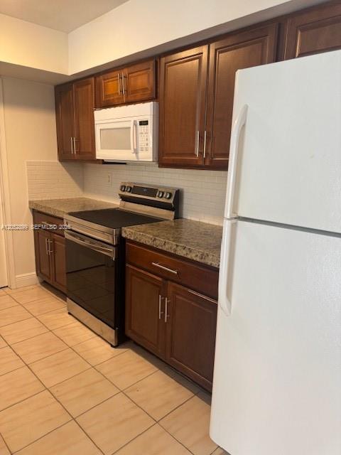 A12052899 Property Photo 6
