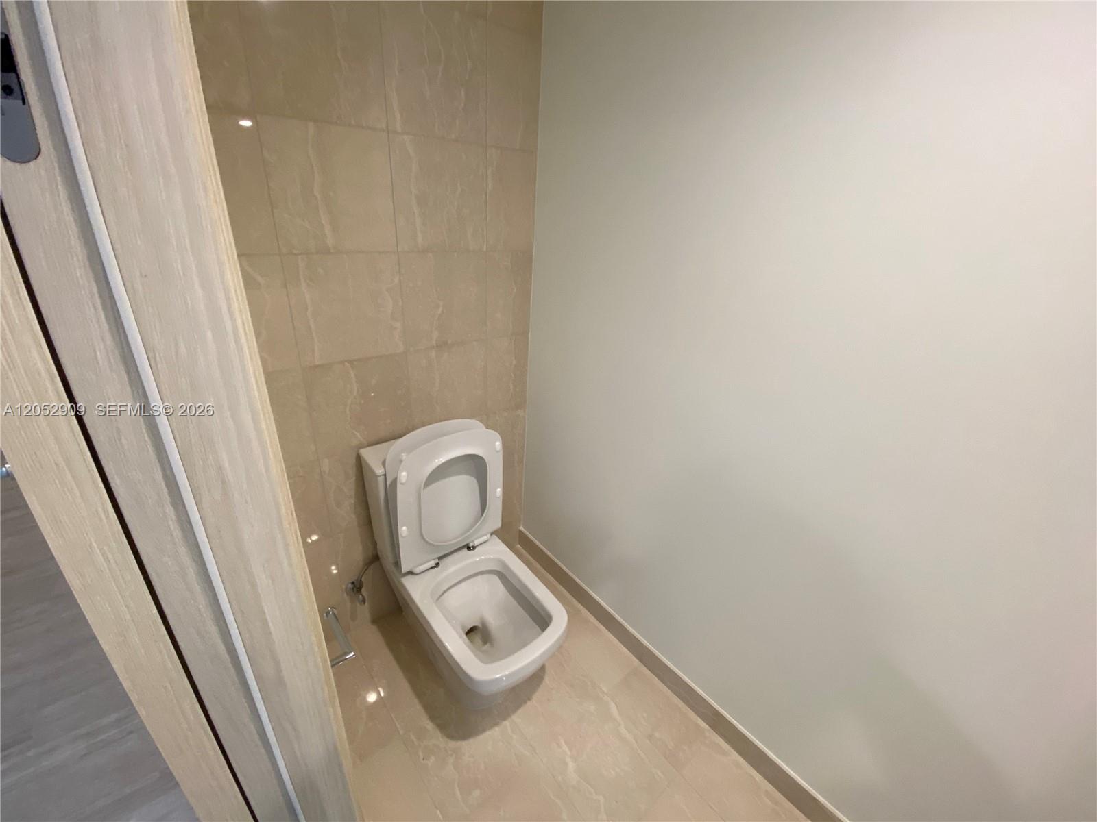 1000 Brickell Plaza 3309 Property Photo 5