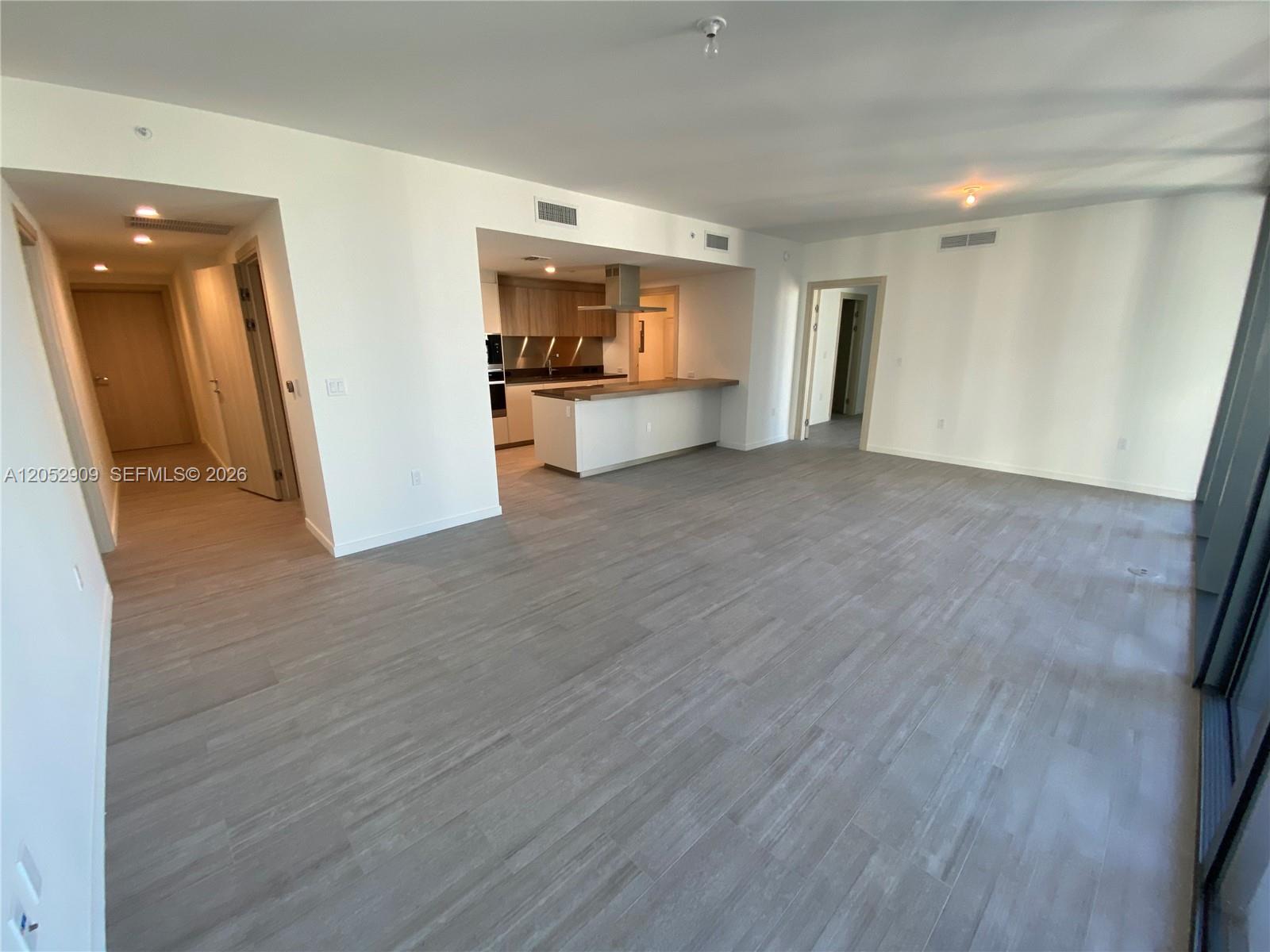 1000 Brickell Plaza 3309 Property Photo 9