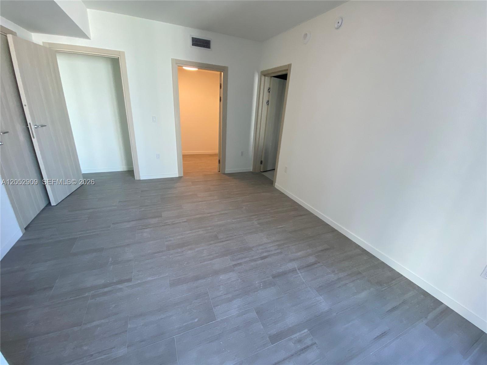 1000 Brickell Plaza 3309 Property Photo 10