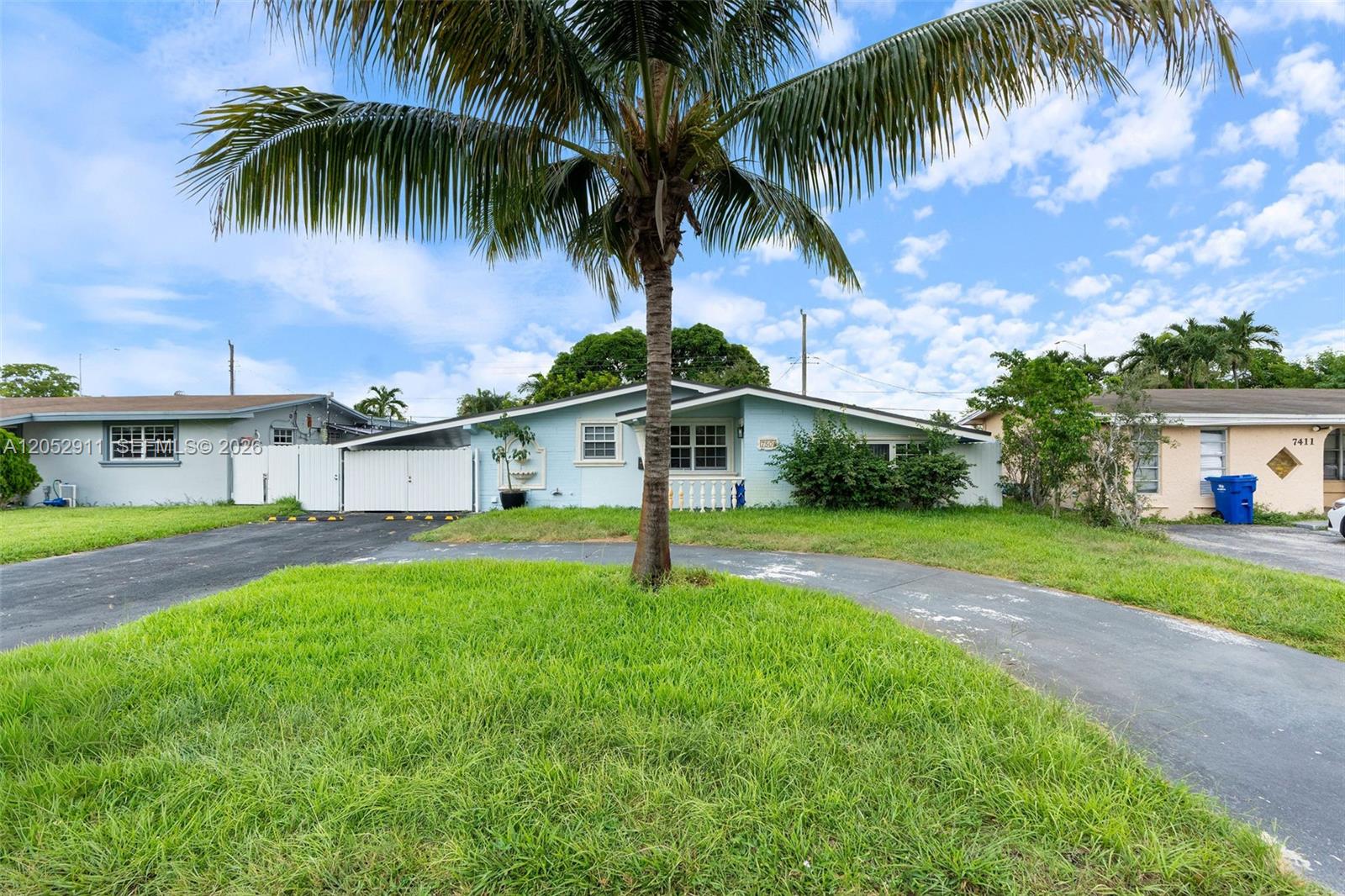 7501 Granada Boulevard Property Photo 1