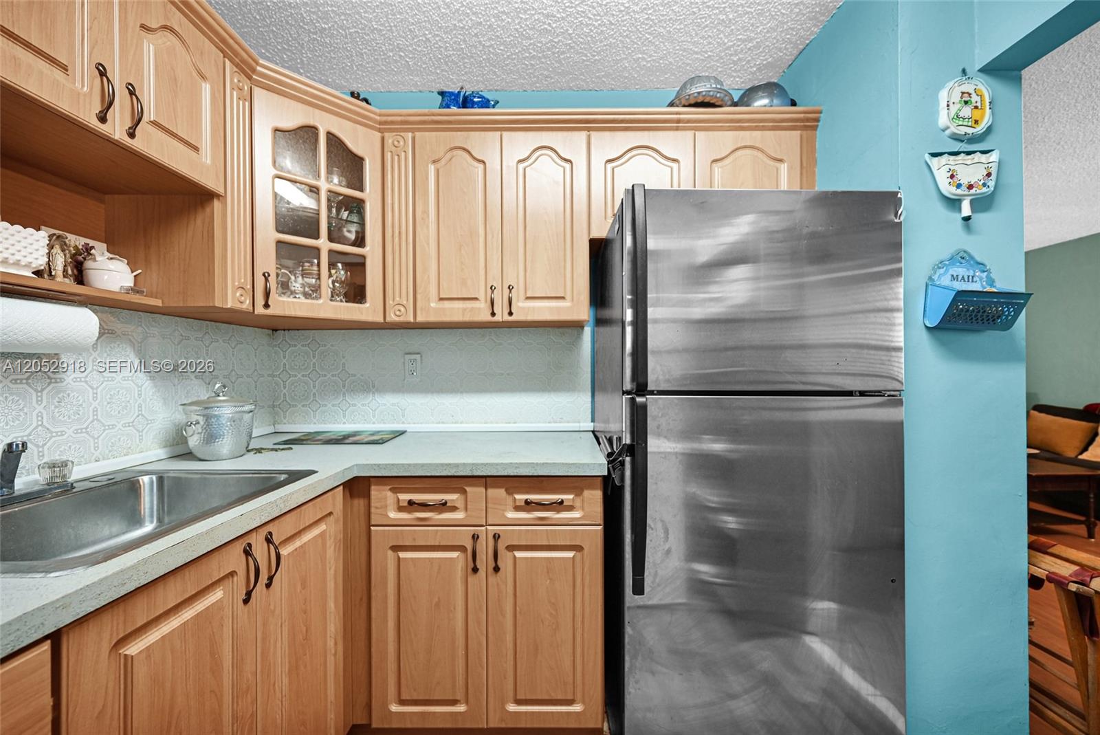 1335 W 68th Street 204 Property Photo 24