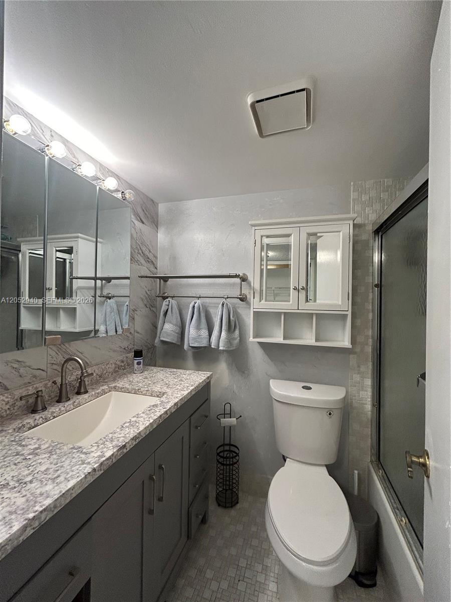 200 Gate Road 202 Property Photo 10
