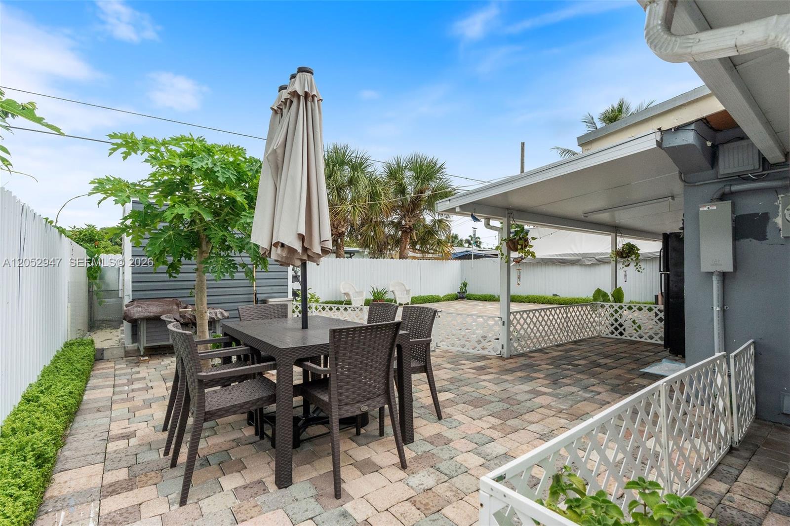 7933 Madeira Street Property Photo 4