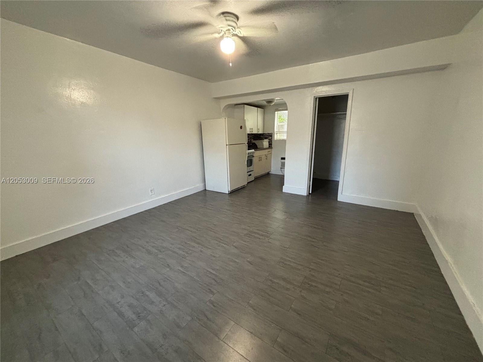 1843 Dewey Street 121 Property Photo 1