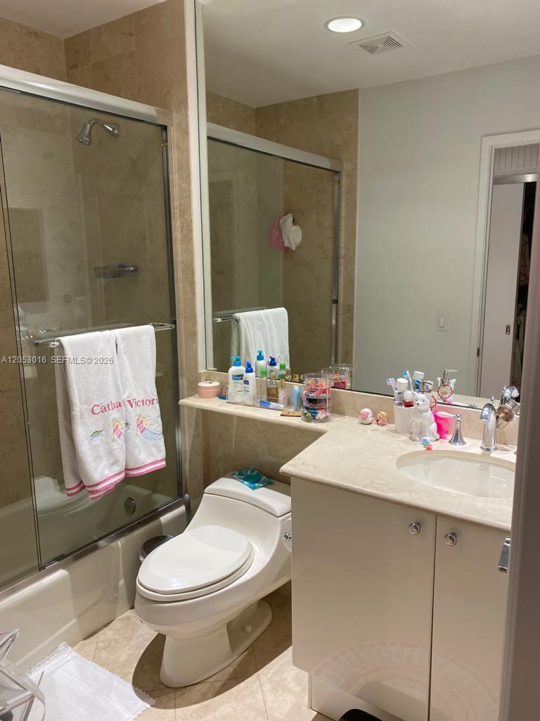 A12053016 Property Photo 22