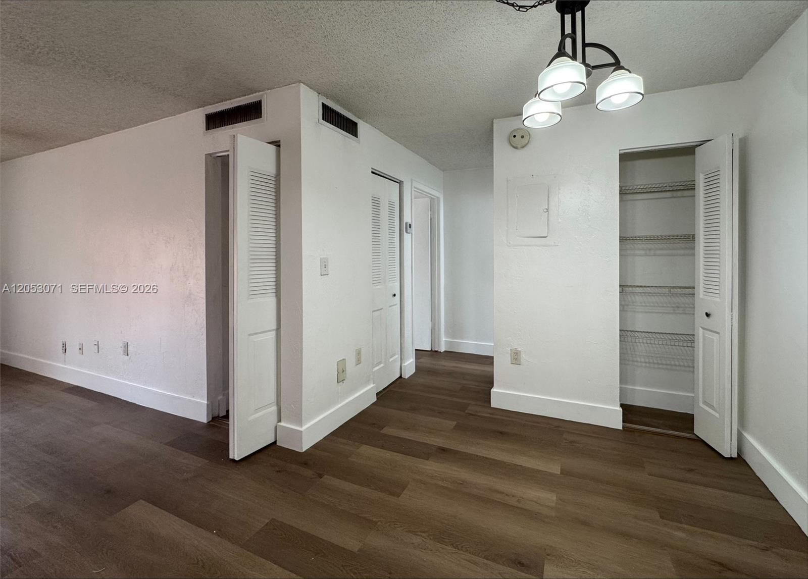 7208 Fairway Drive I14 Property Photo 3