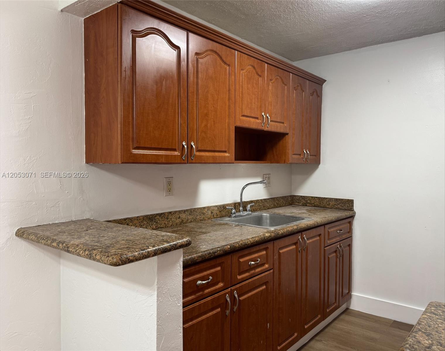 7208 Fairway Drive I14 Property Photo 5