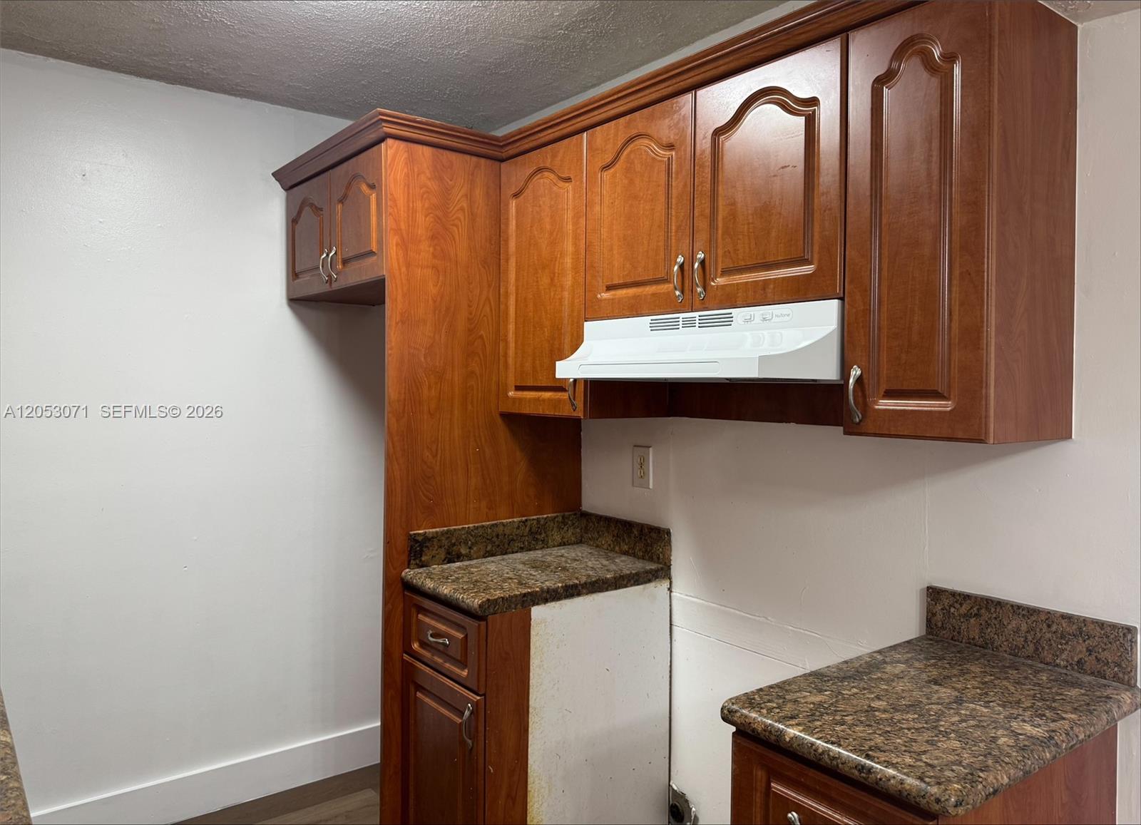 7208 Fairway Drive I14 Property Photo 6