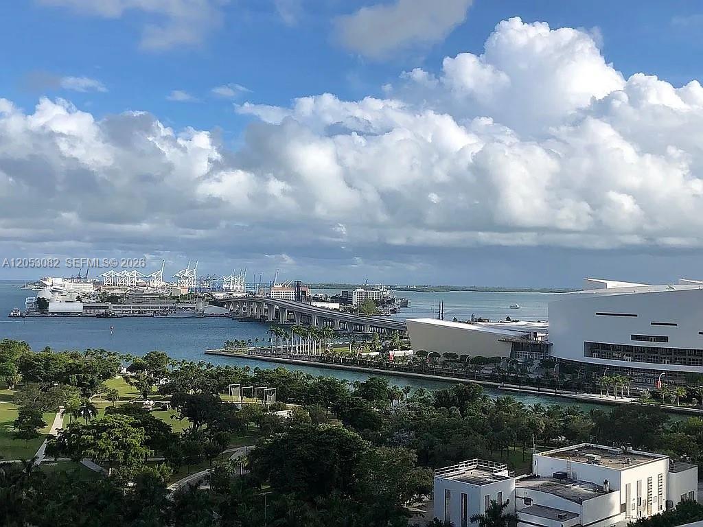1100 Biscayne Boulevard 1501 Property Photo 8