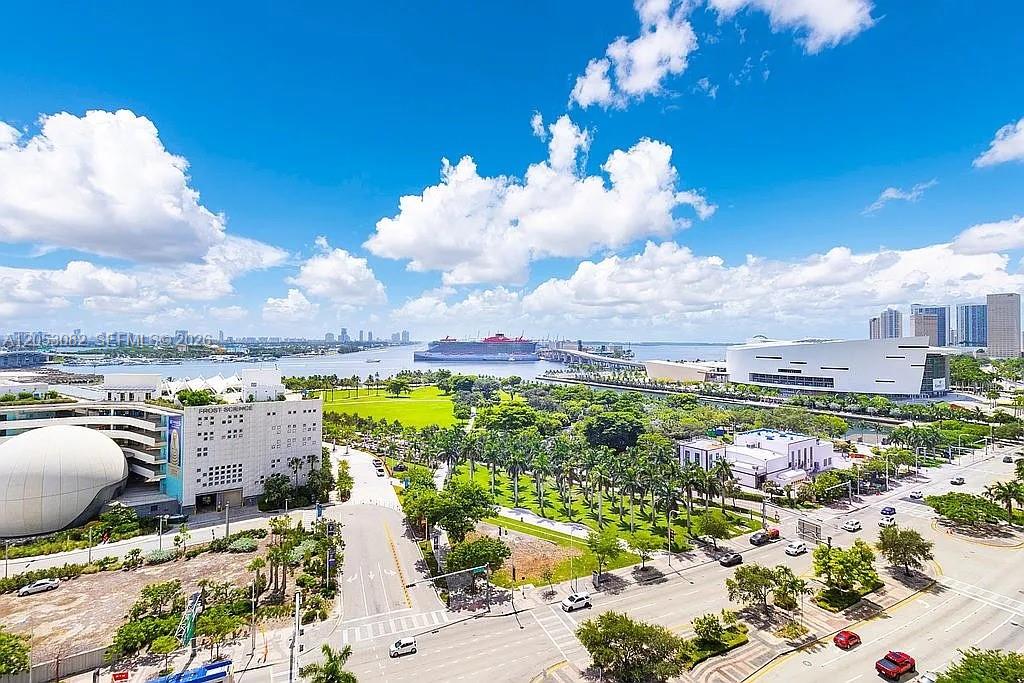 1100 Biscayne Boulevard 1501 Property Photo 10