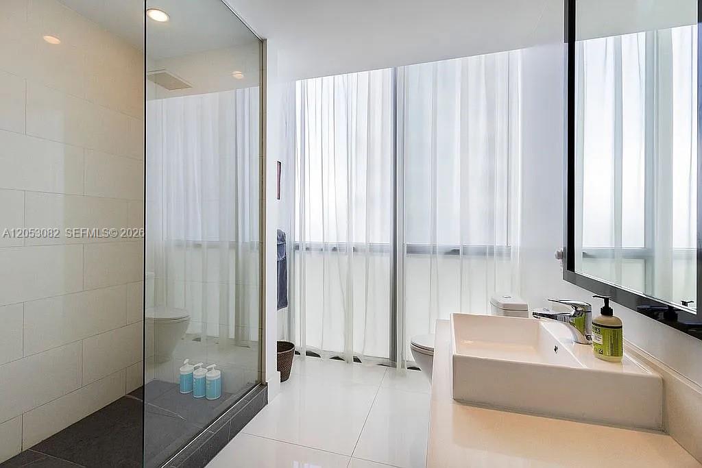 1100 Biscayne Boulevard 1501 Property Photo 20
