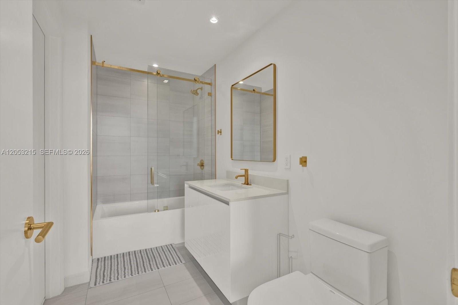 2678 Tigertail Avenue 1605 Property Photo 15