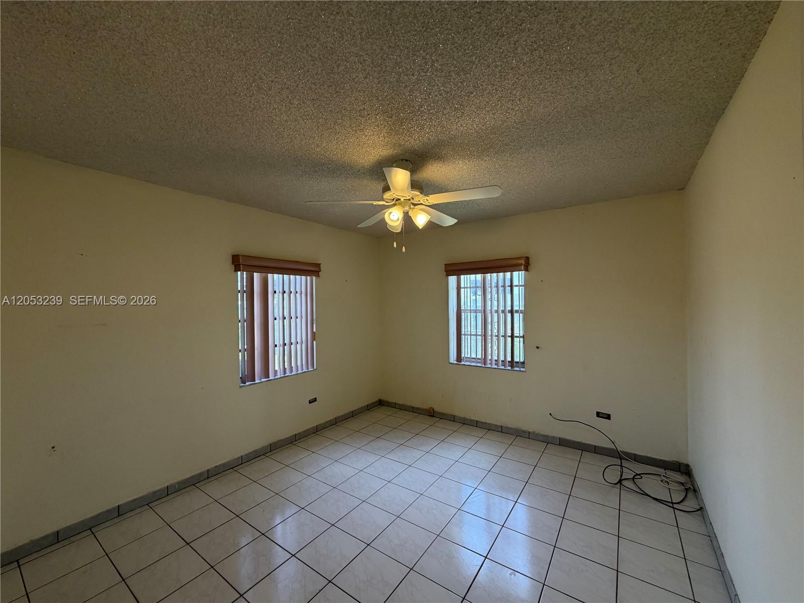 881 E 14th Street Property Photo 8