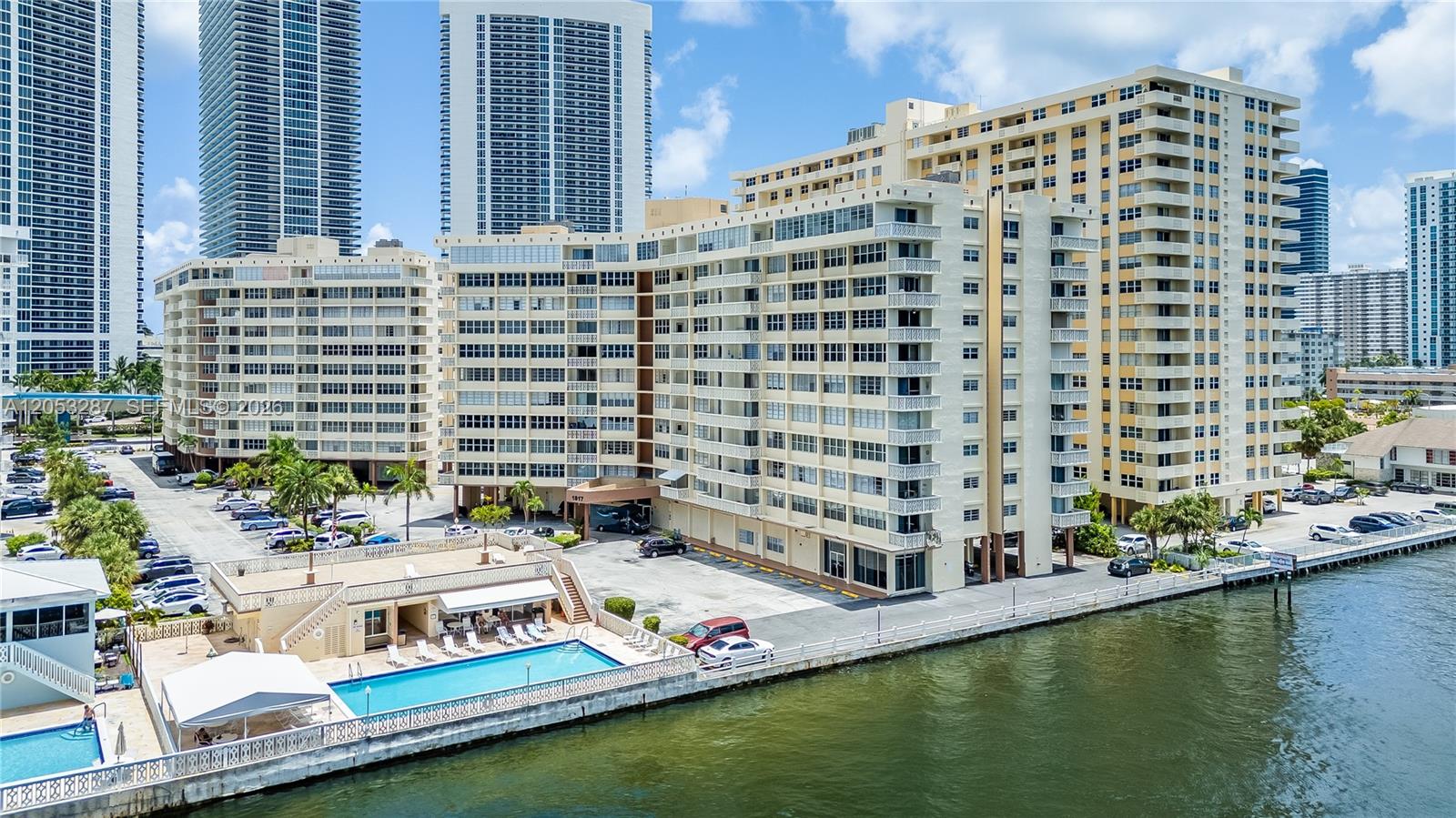 1825 S Ocean Drive 504 Property Photo 5