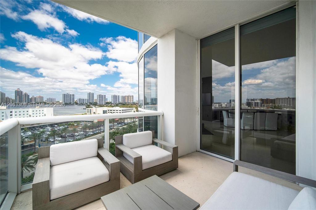 18101 Collins Avenue 1101 Property Photo 23