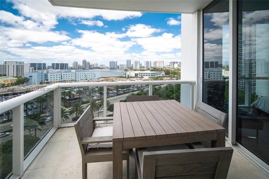 18101 Collins Avenue 1101 Property Photo 24