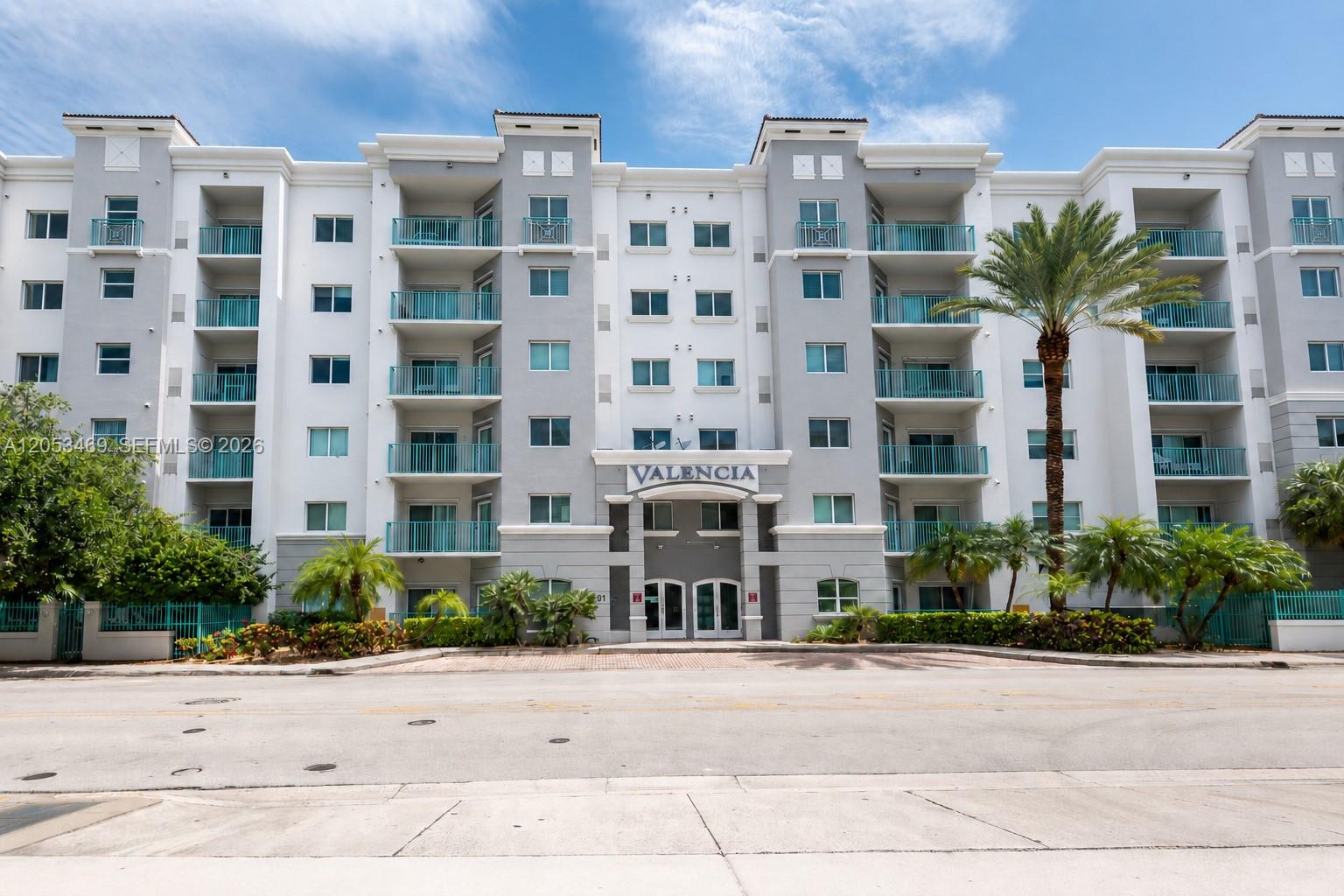 A12053469 Property Photo 2