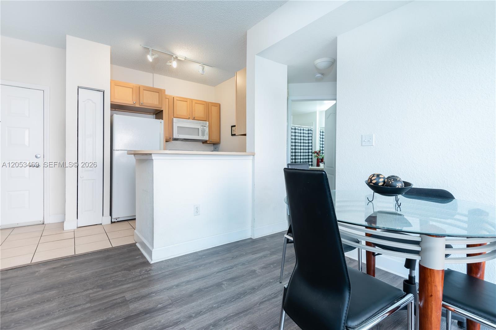 A12053469 Property Photo 15
