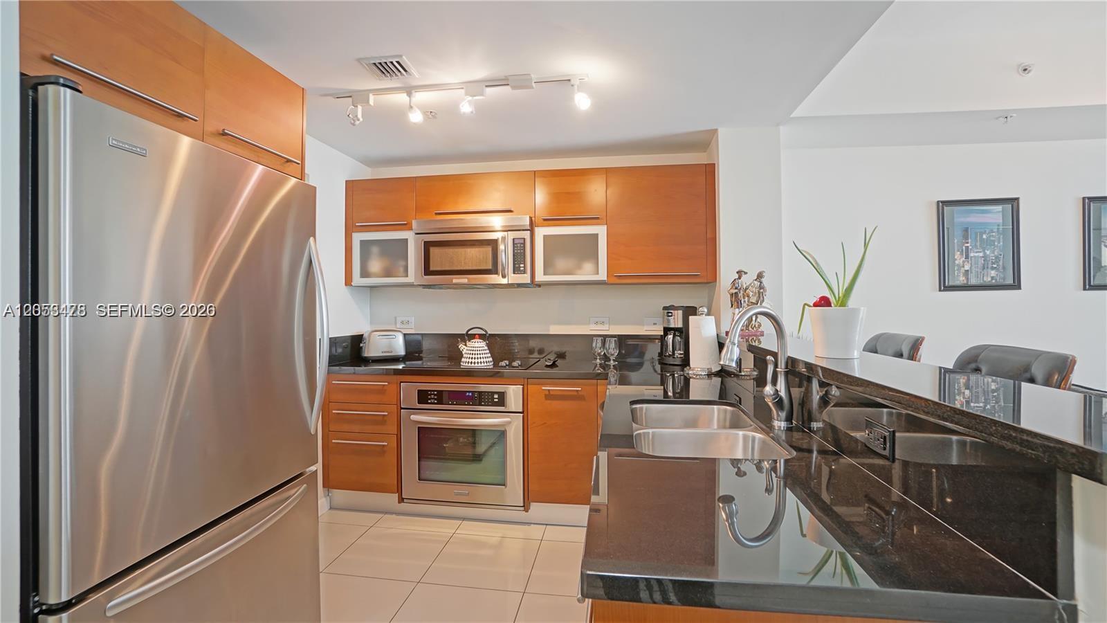 A12053478 Property Photo 9