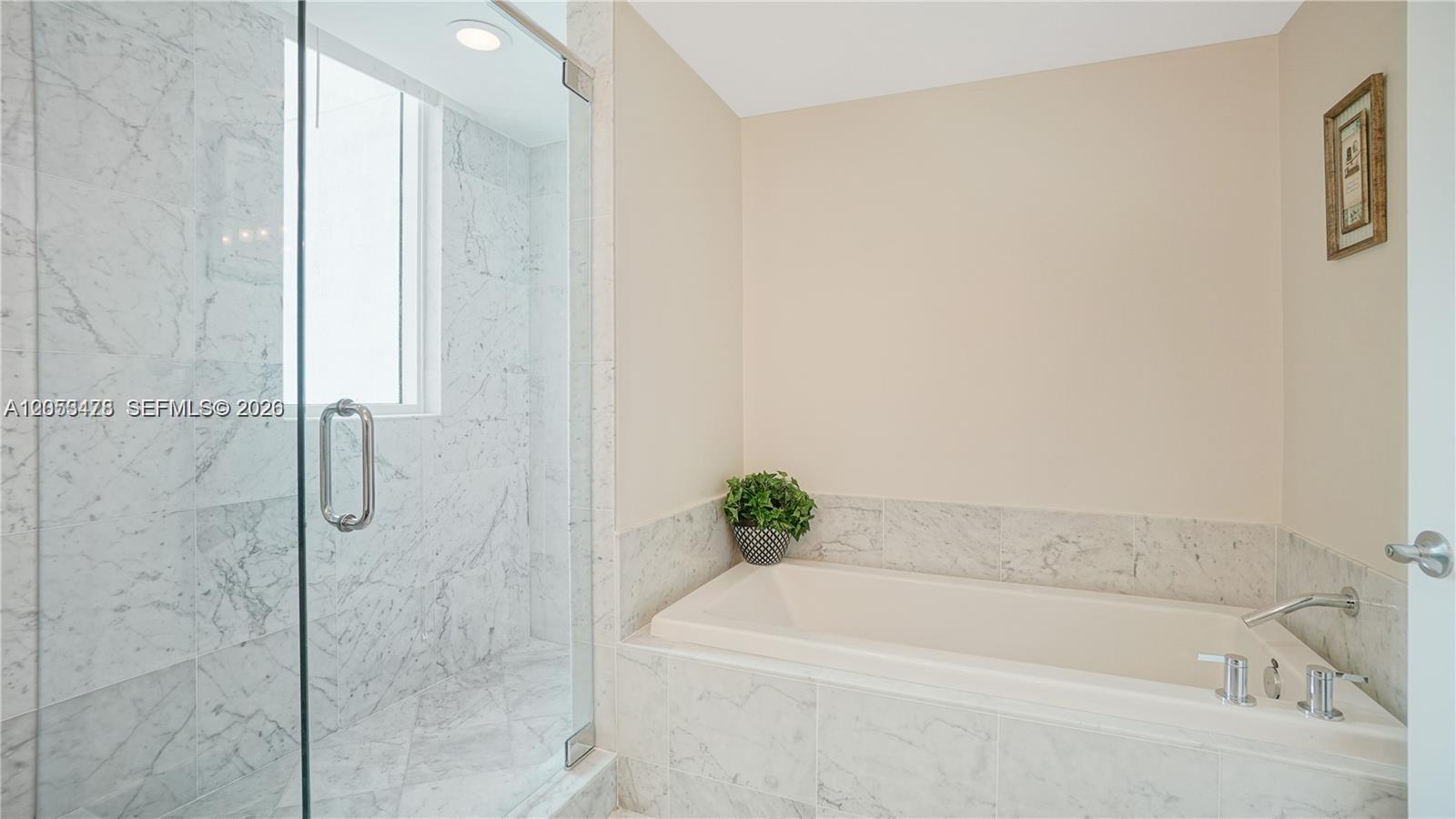 A12053478 Property Photo 17