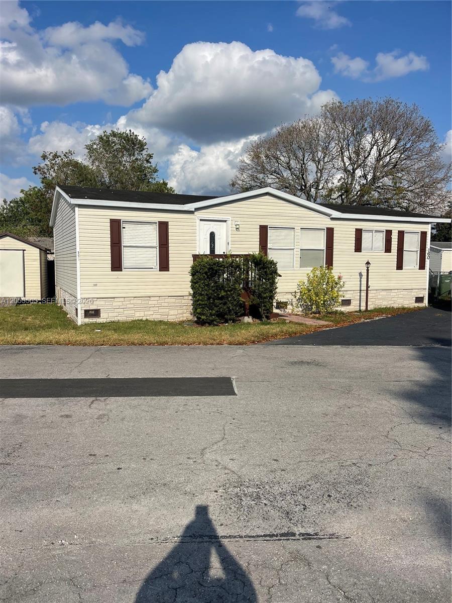 220 Ne 12th Avenue Lot 160 Property Photo 1