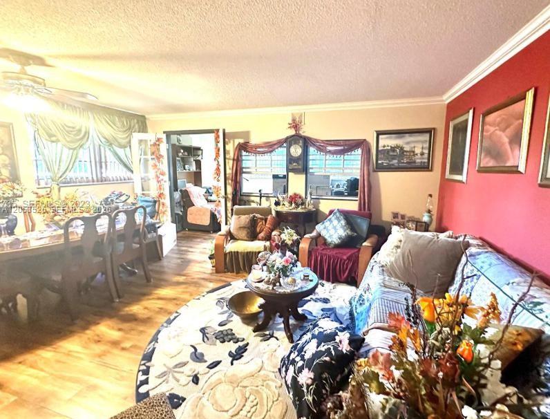1811 Jefferson Street 210 Property Photo 3