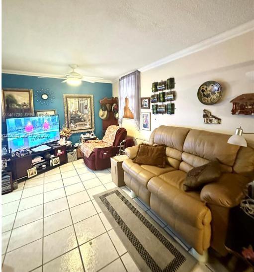 1811 Jefferson Street 210 Property Photo 5