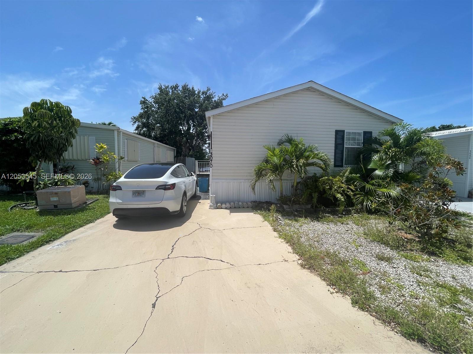 3070 Cove Drive Property Photo 17