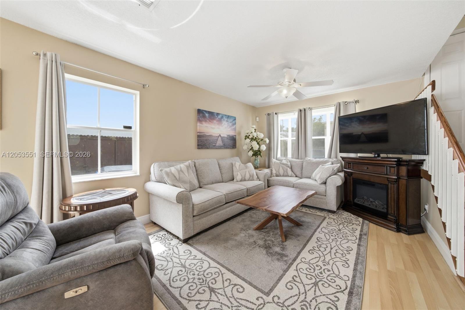 6633 Bayfront Drive Property Photo 4