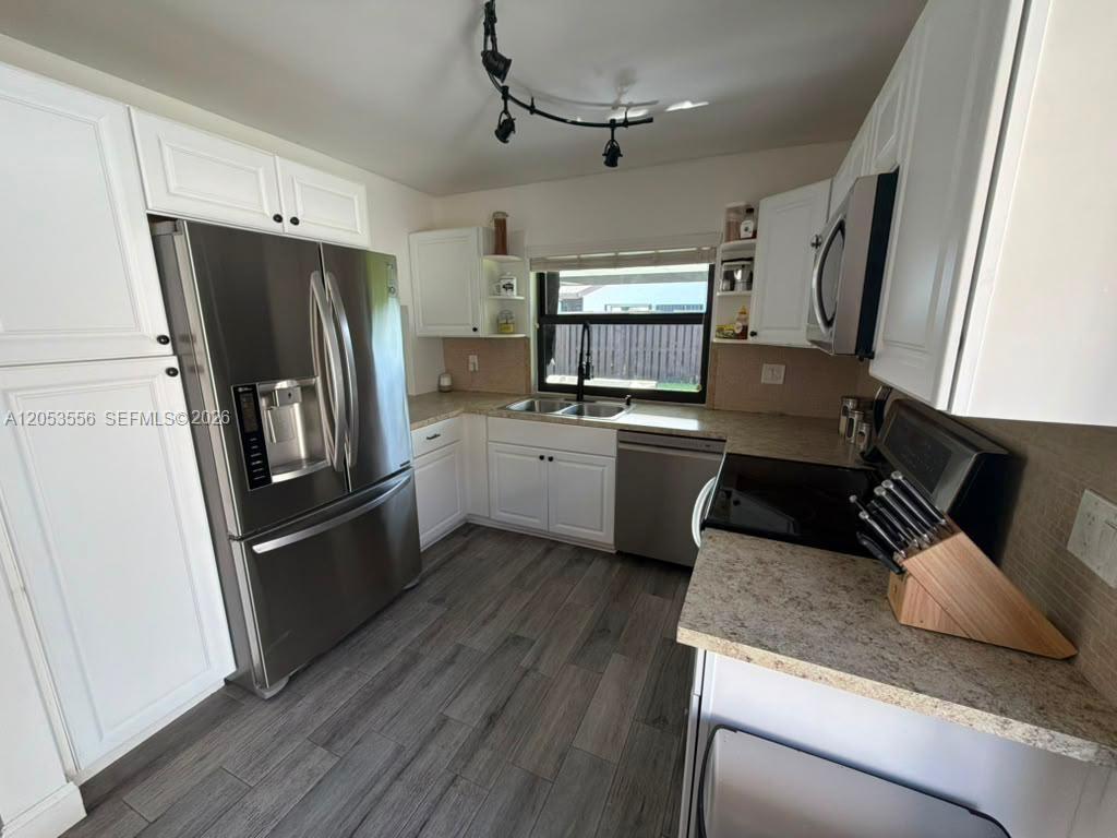 1490 Flamingo Court Property Photo 17