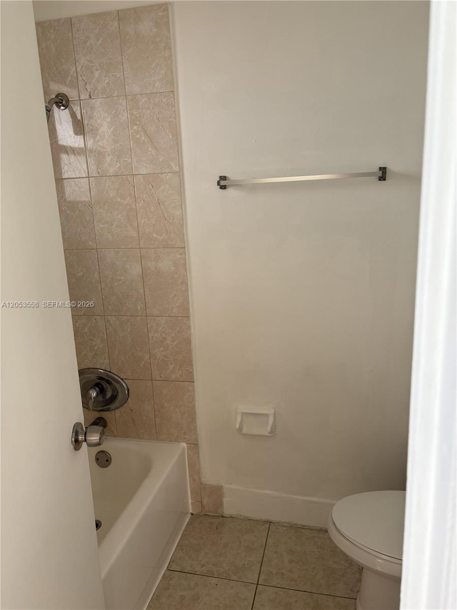 3675 W 11th Avenue 319 Property Photo 12