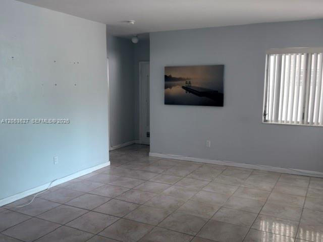 462 Golden Isles Drive 203 Property Photo 4