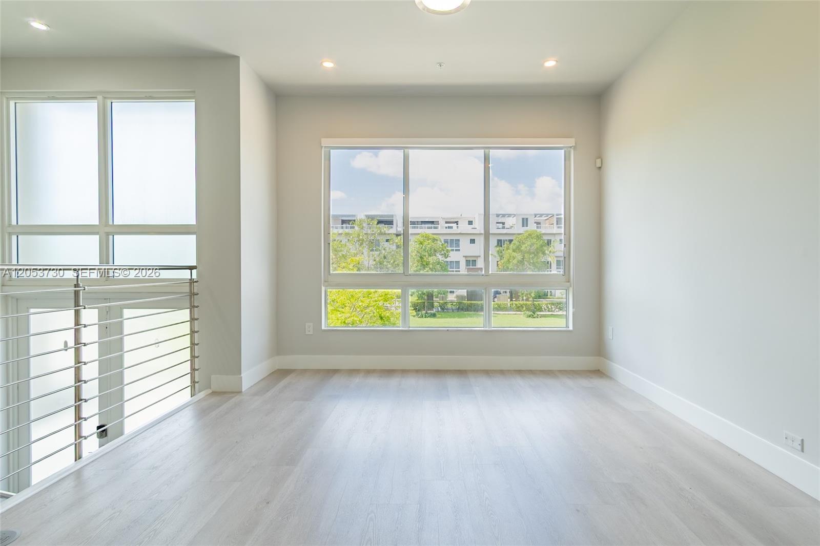 A12053730 Property Photo 2