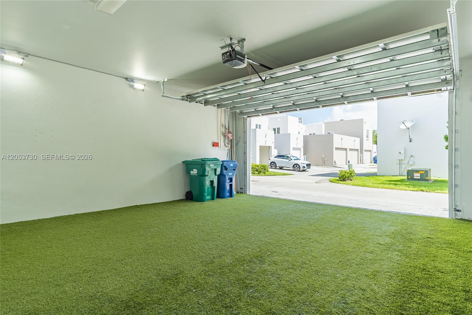 A12053730 Property Photo 12