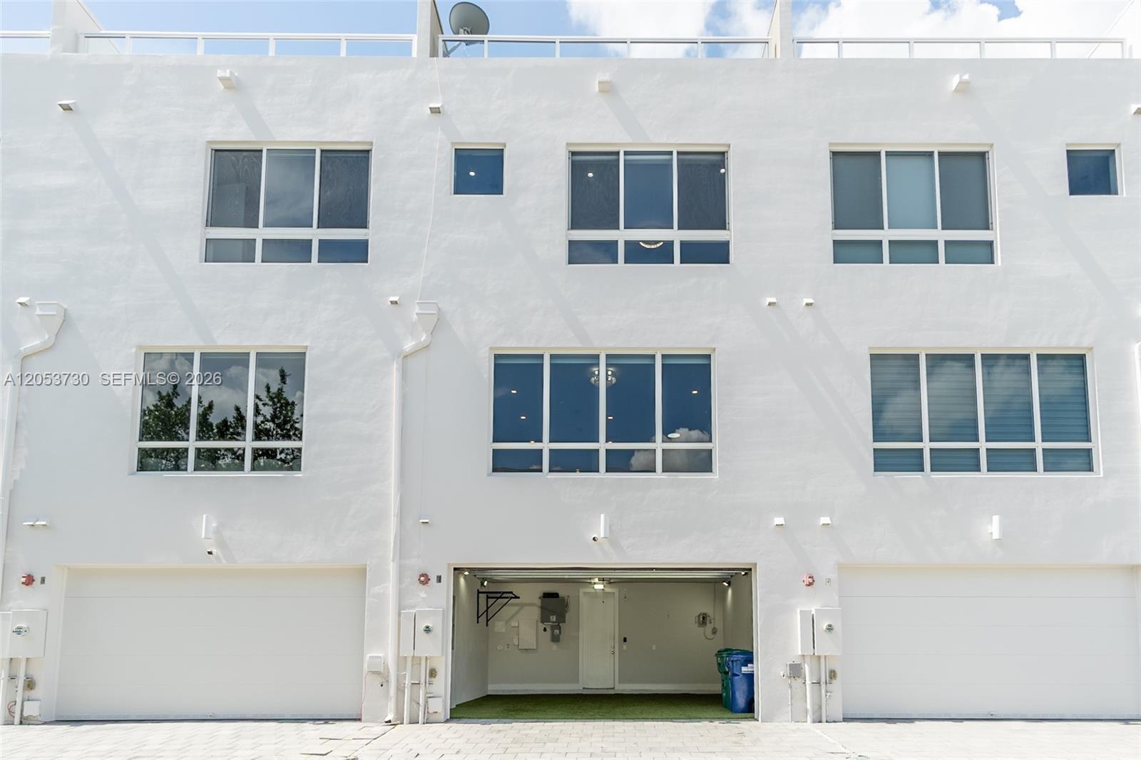 A12053730 Property Photo 13