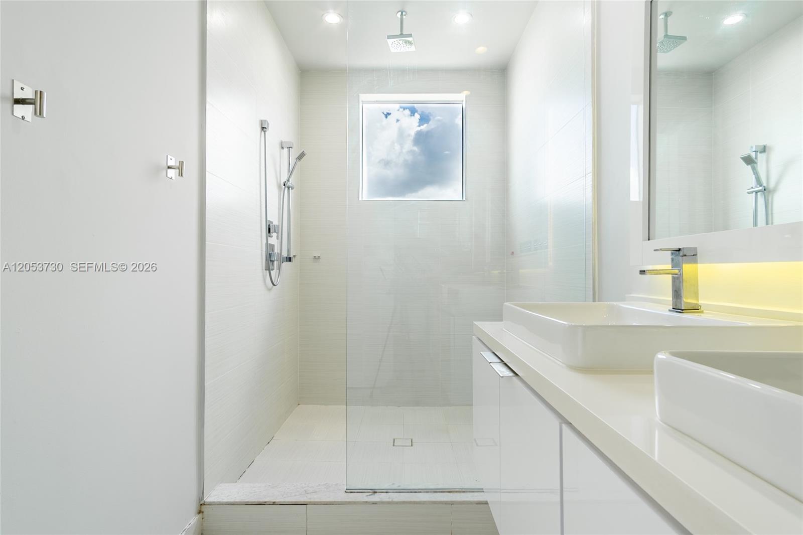 A12053730 Property Photo 29