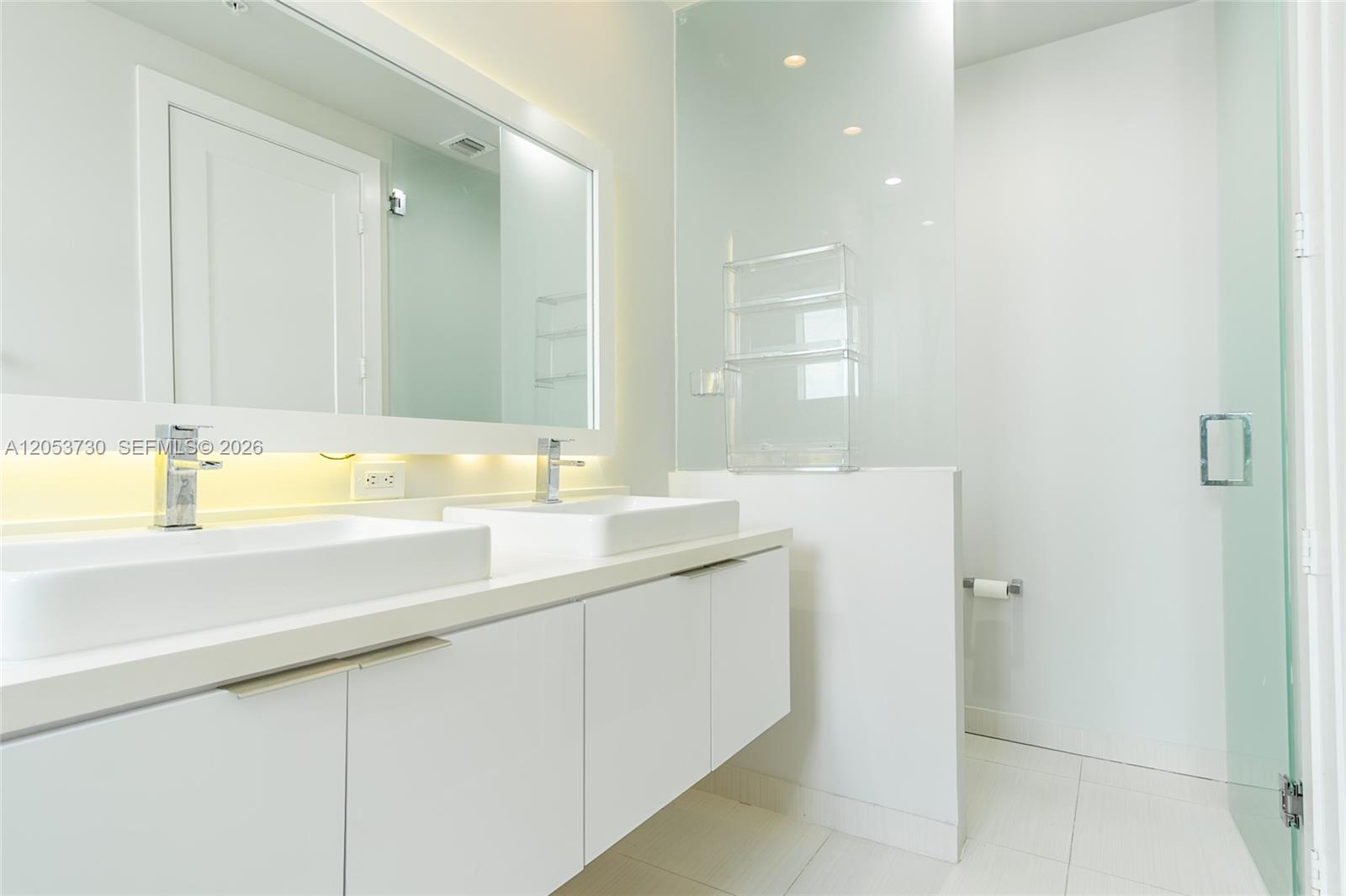 A12053730 Property Photo 30