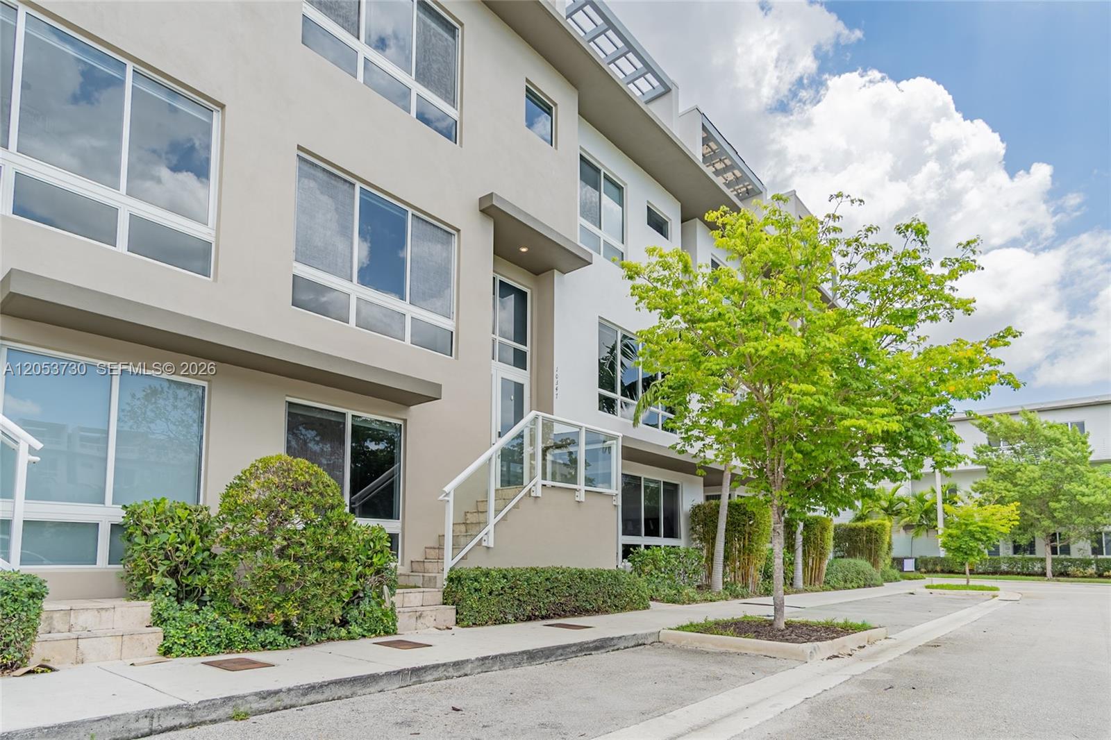 A12053730 Property Photo 46