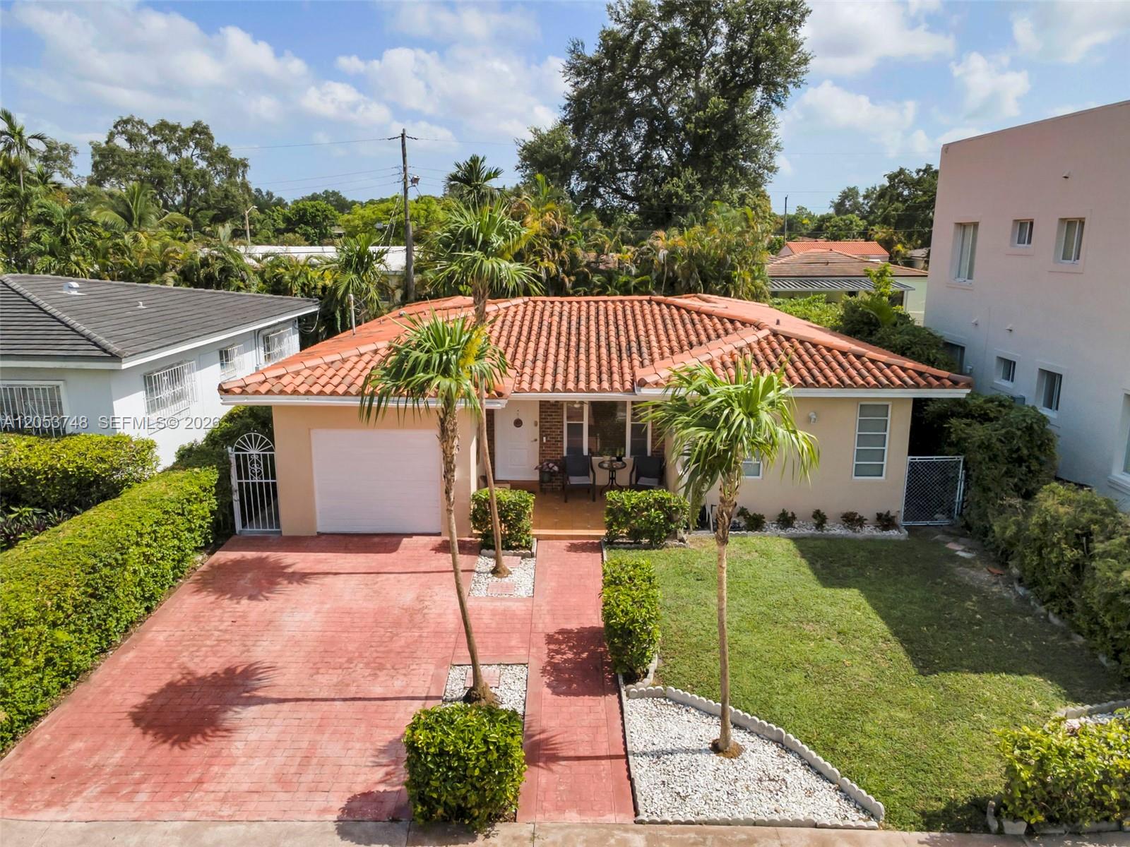 35 Oviedo Avenue Property Photo 1