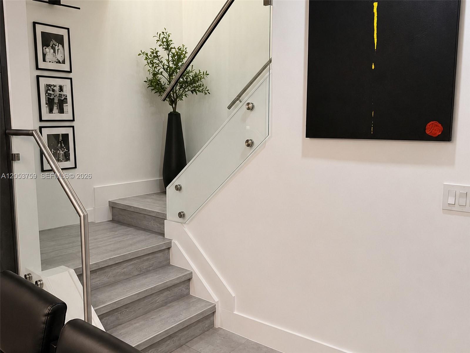 A12053759 Property Photo 9
