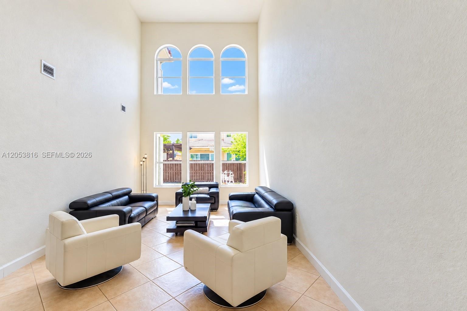 10873 Nw 71st Street Property Photo 13