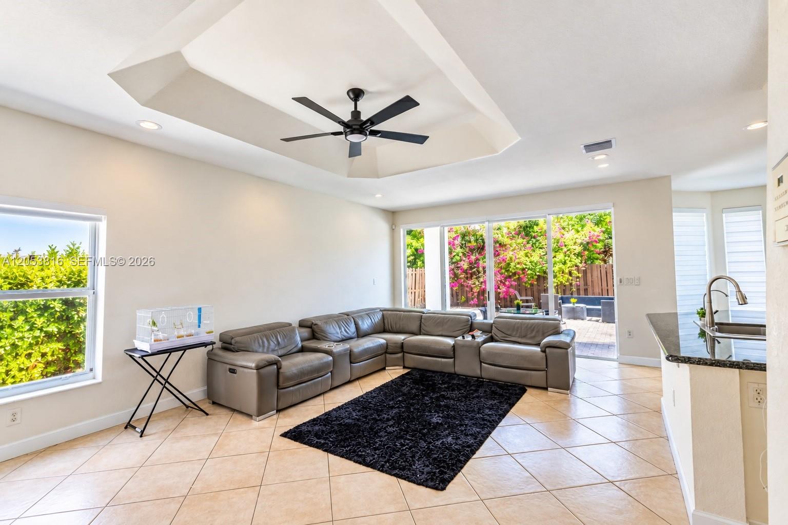 10873 Nw 71st Street Property Photo 17