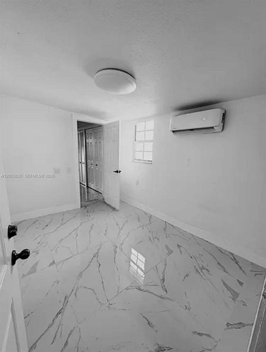 1237 Nw 33rd Avenue Property Photo 7