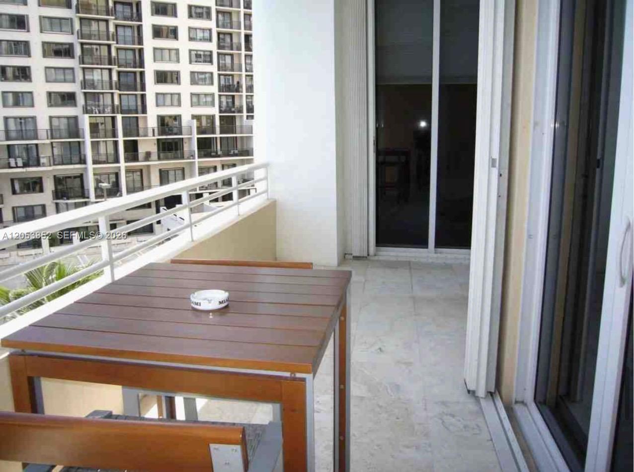 808 Brickell Key Drive 606 Property Photo 6