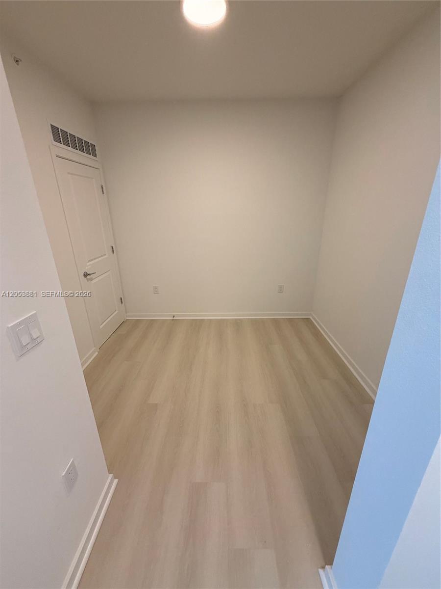 5563 Millenia Park Boulevard 212 Property Photo 7